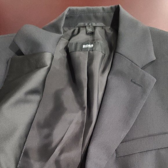 HUGO BOSS Single Breasted Virgin Wool Topcoat - Picture 6 of 9